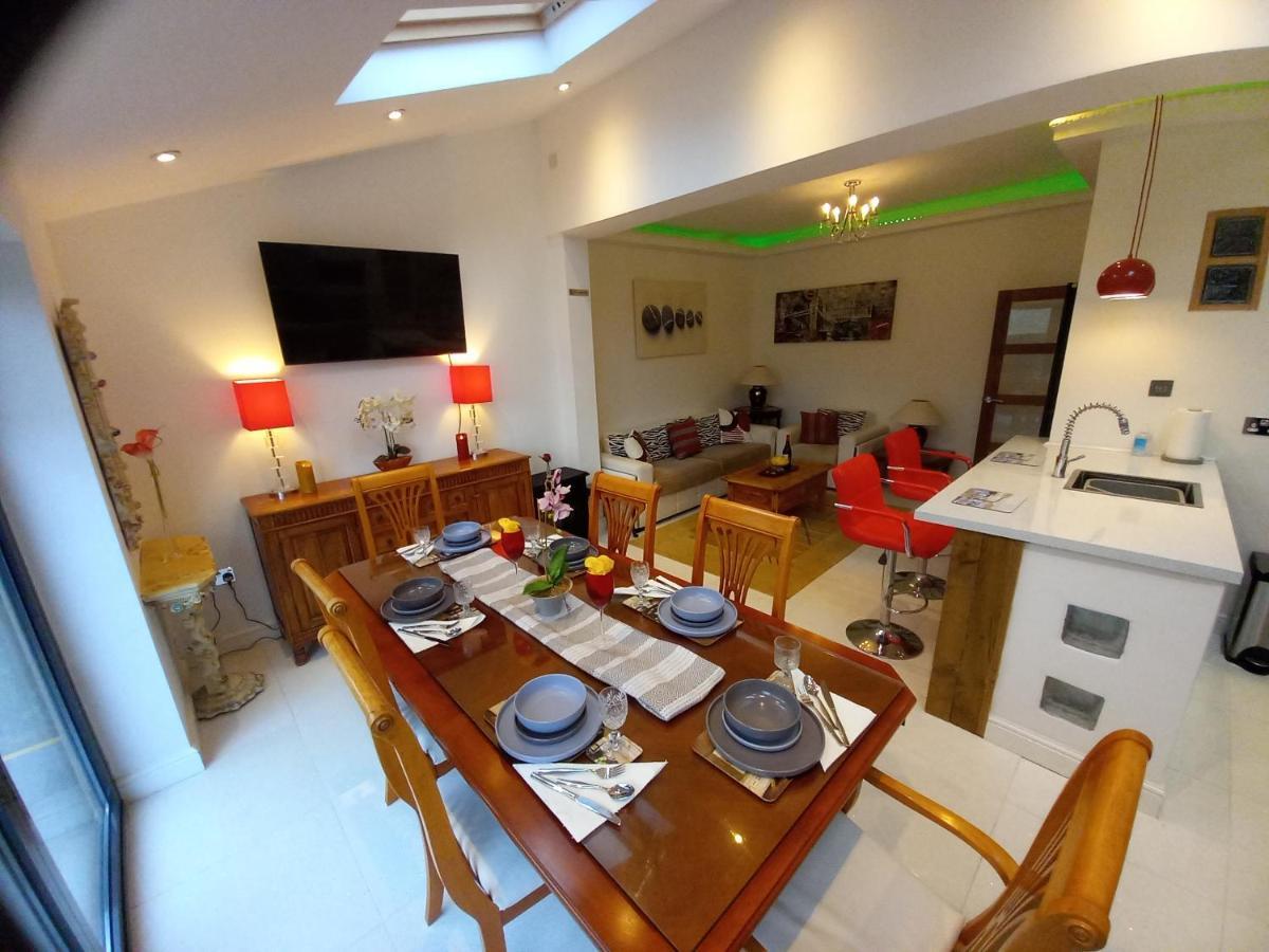 Luxury Holiday Home, Near Beach Southend-on-Sea Zewnętrze zdjęcie