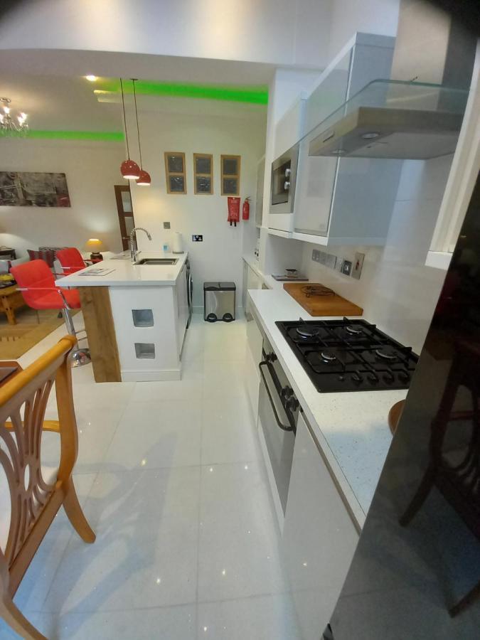 Luxury Holiday Home, Near Beach Southend-on-Sea Zewnętrze zdjęcie