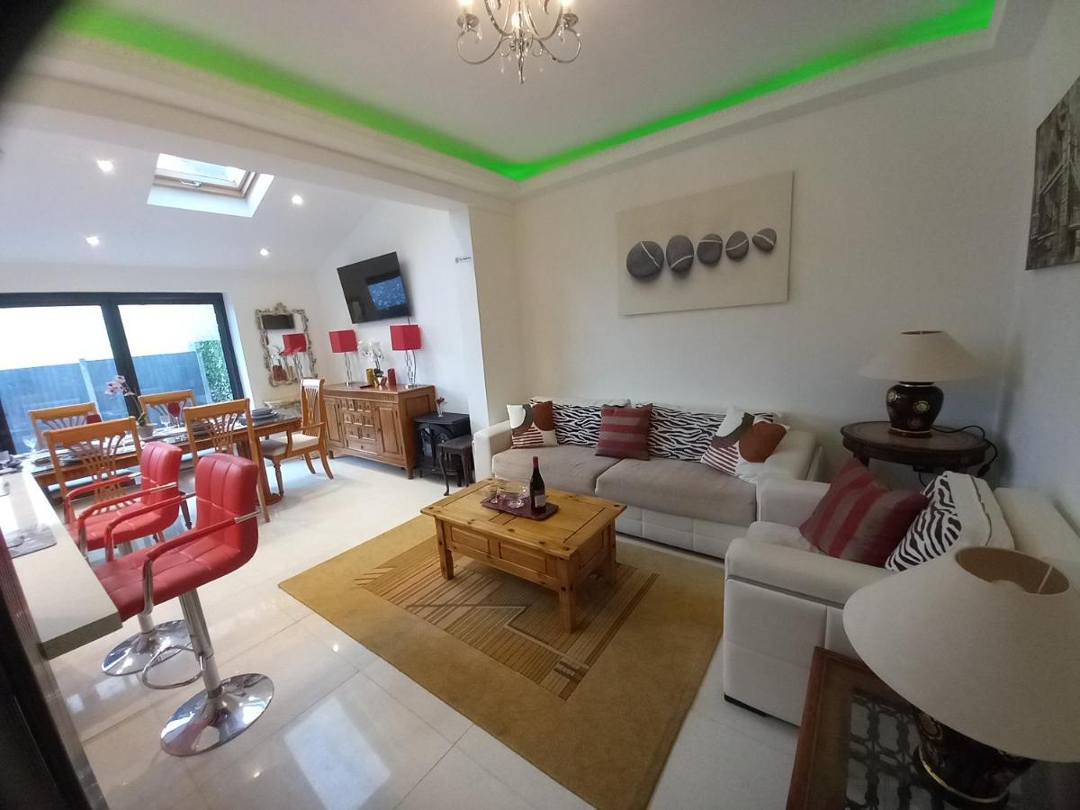 Luxury Holiday Home, Near Beach Southend-on-Sea Zewnętrze zdjęcie